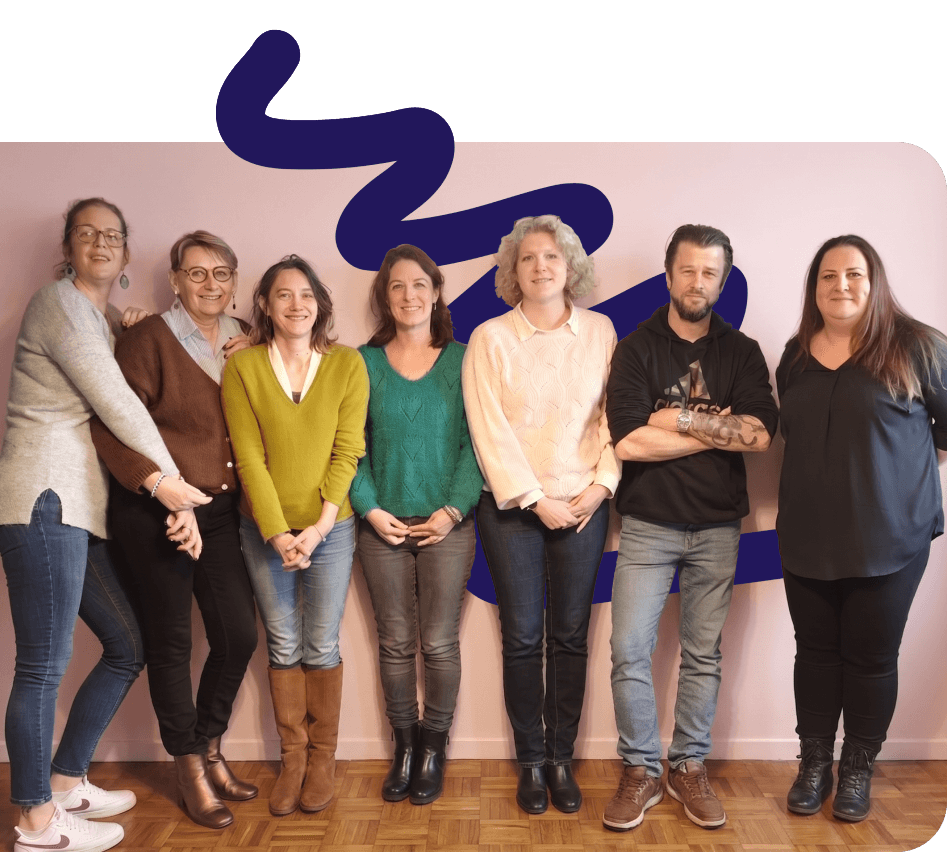 L’équipe d’une agence All4home réunie.
